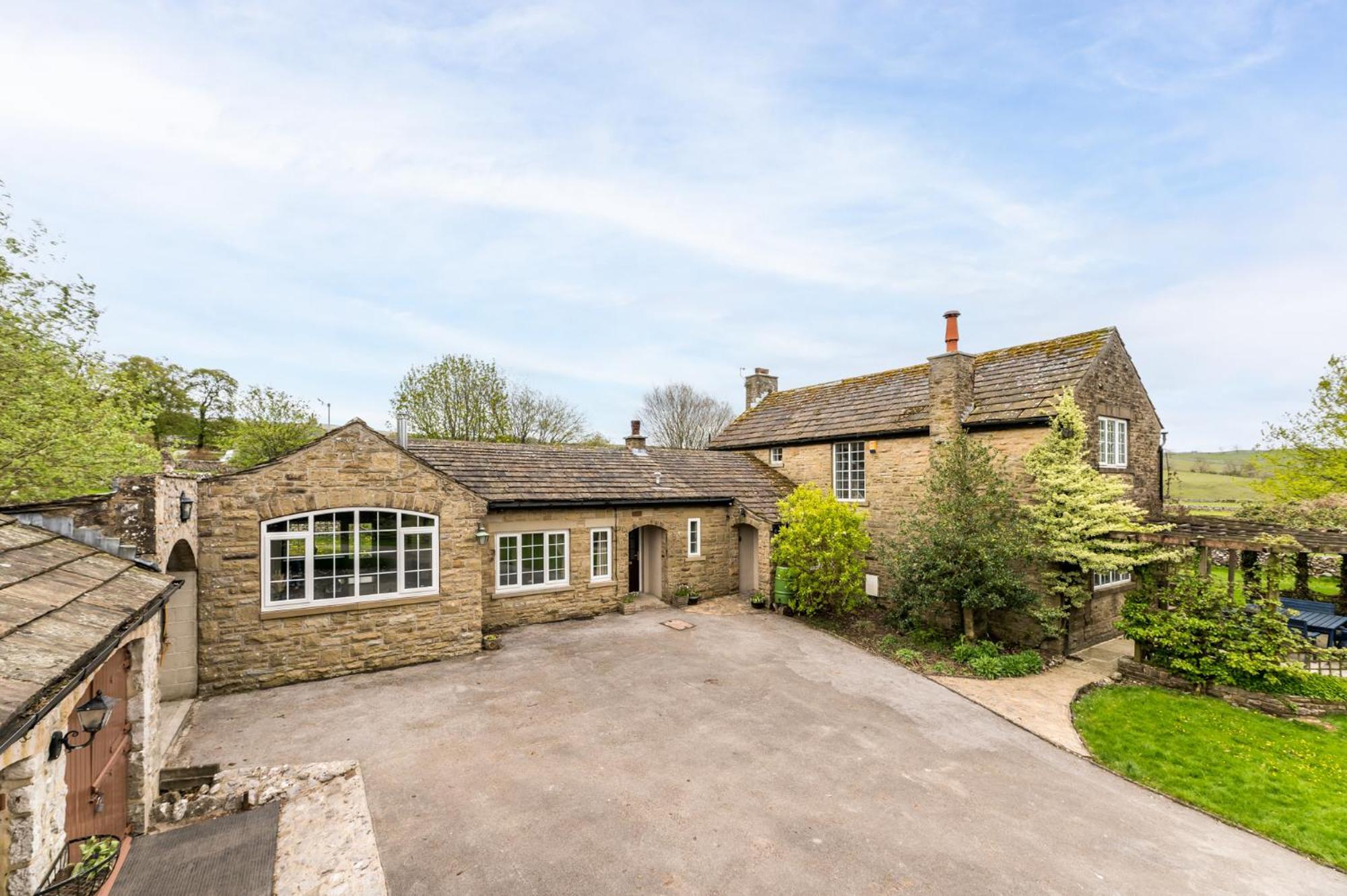 Central Malham Wellbeing Escape With Hot Tub Sleeps 8 Eksteriør bilde